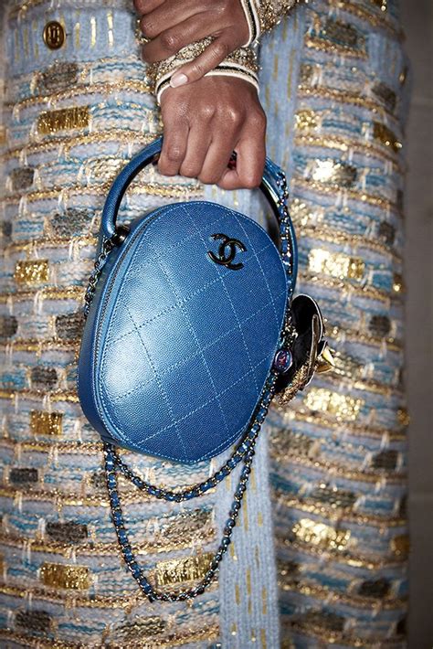 chanel bag fall winter 2019|chanel 19 bag price.